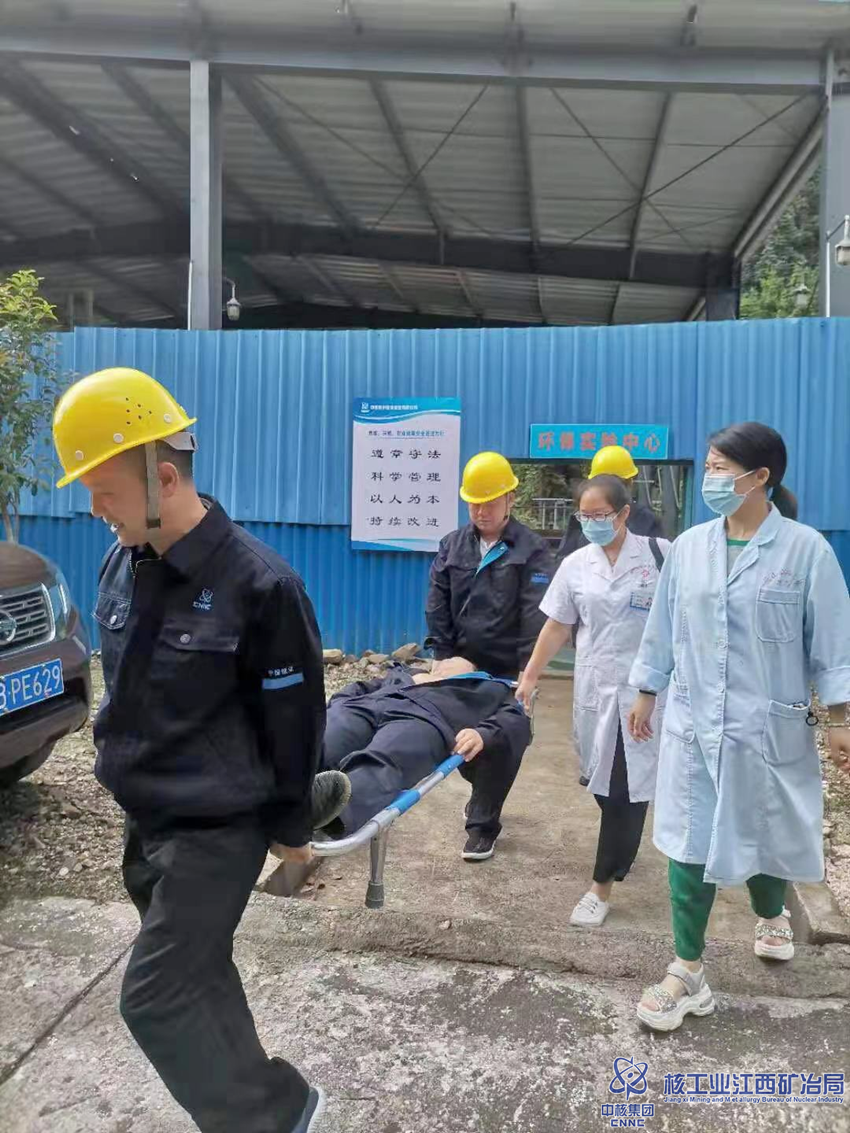 金瑞鈾業(yè)大灣管理處開展觸電事故應急處置演練_副本.png